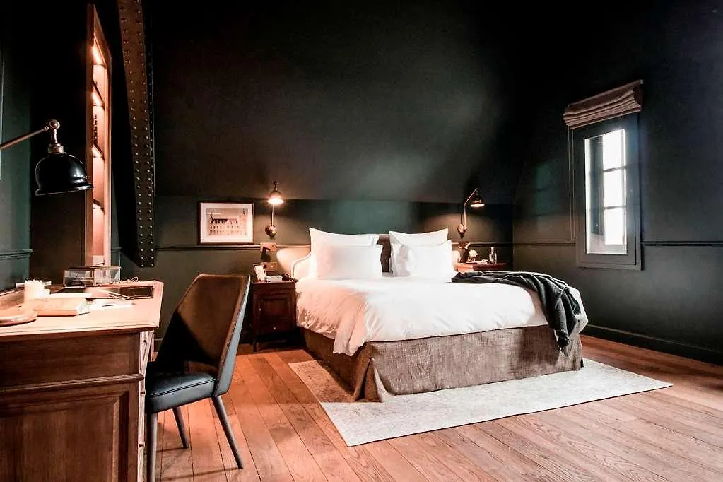 1898 The Post Hotel Gent